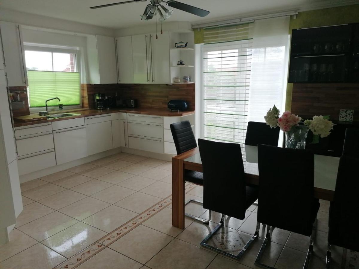 Grosses 4 Zimmer Apartment Naehe Messe ฮันโนเวอร์ ภายนอก รูปภาพ